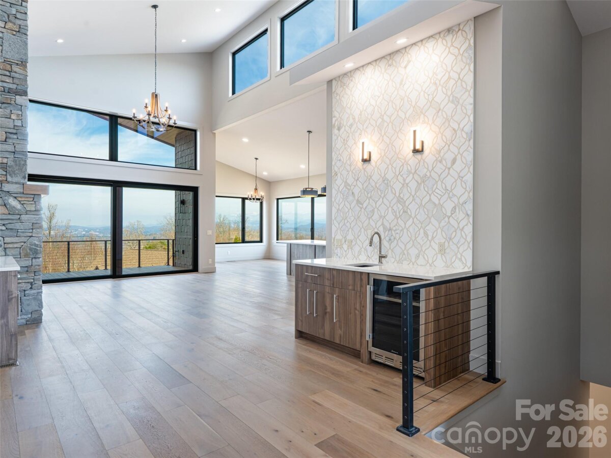 Hendersonville 9 4355348i