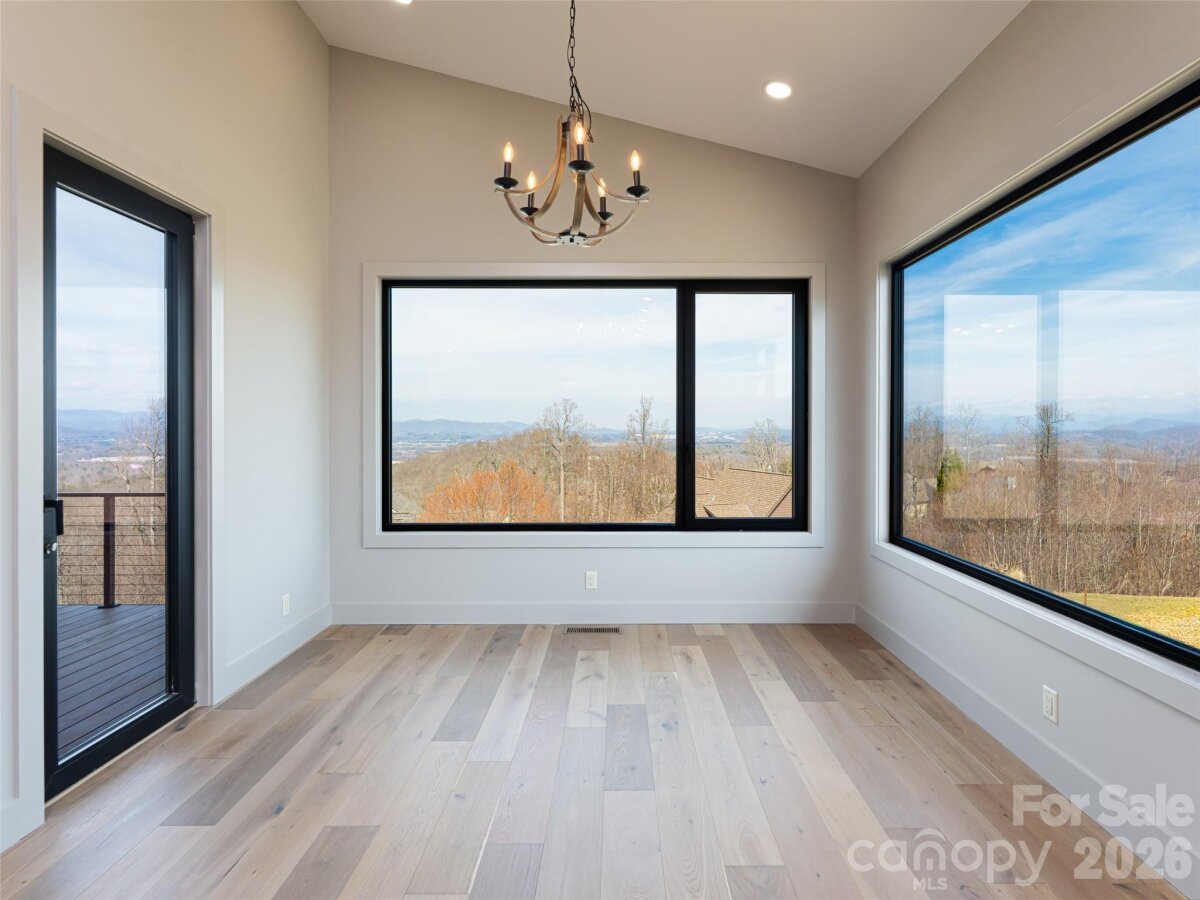 Hendersonville 20 4355348t