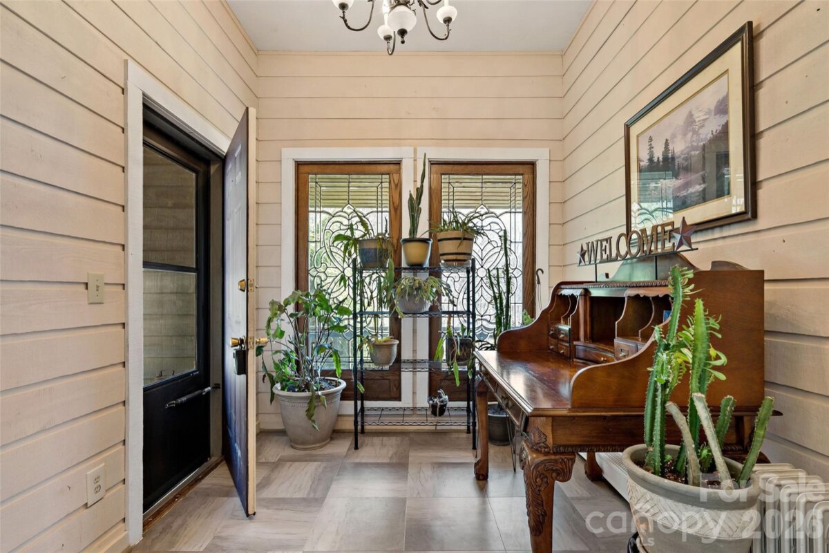 Burnsville 9 4355546i