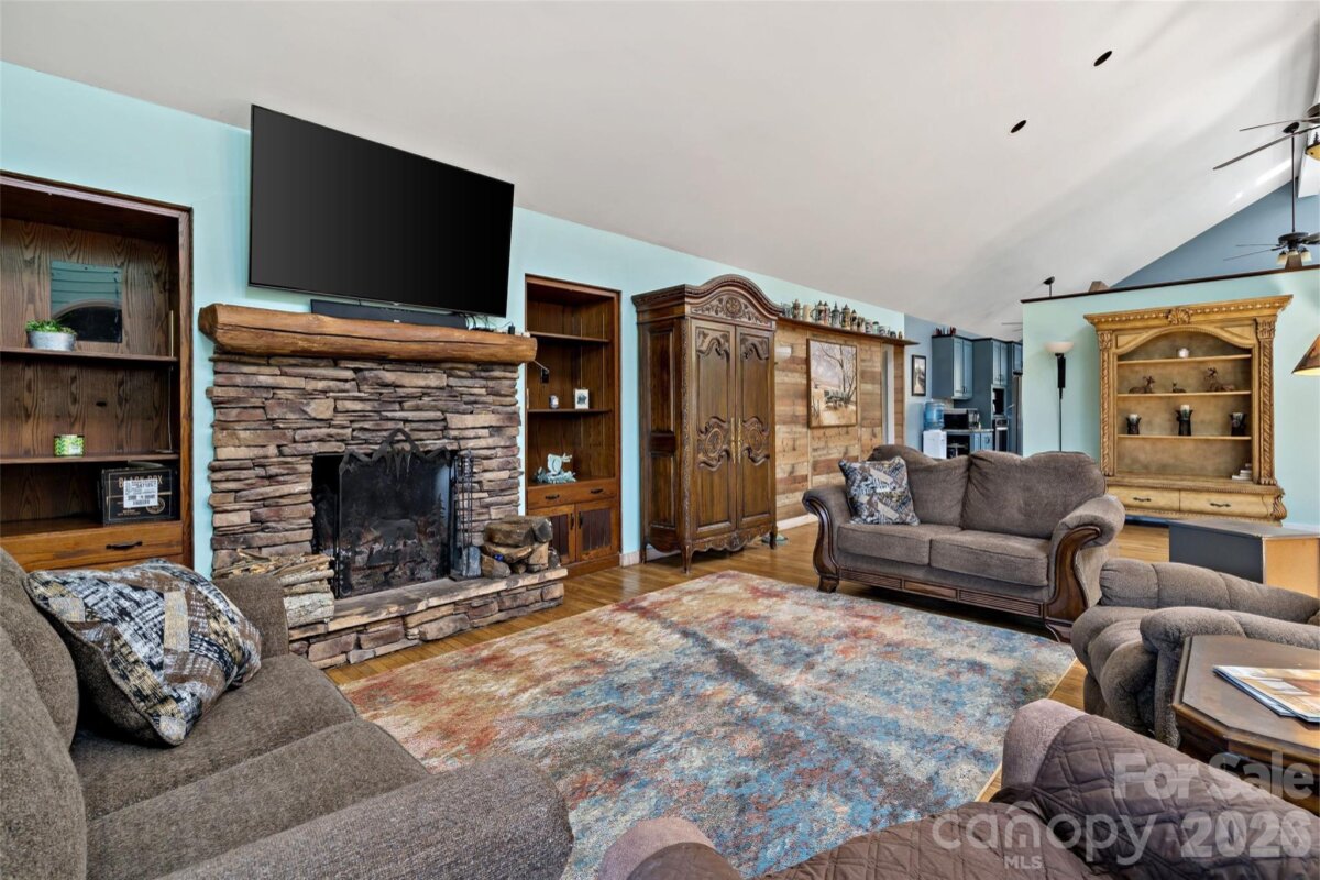 Burnsville 10 4355546j