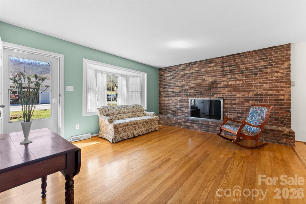 Haw Creek 8 4356172h