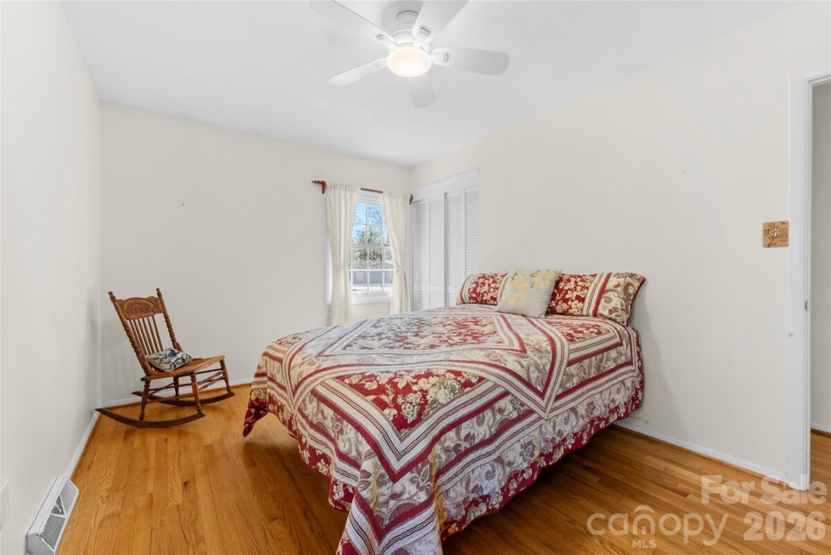 Haw Creek 15 4356172o