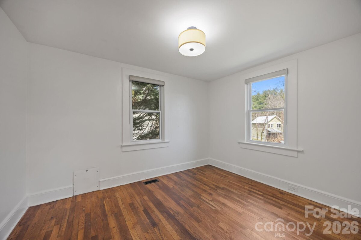 Haw Creek 17 4356211q