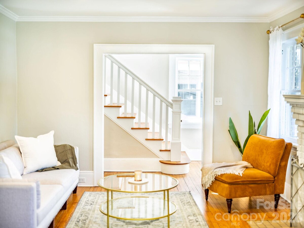 North Asheville 9 4357081g