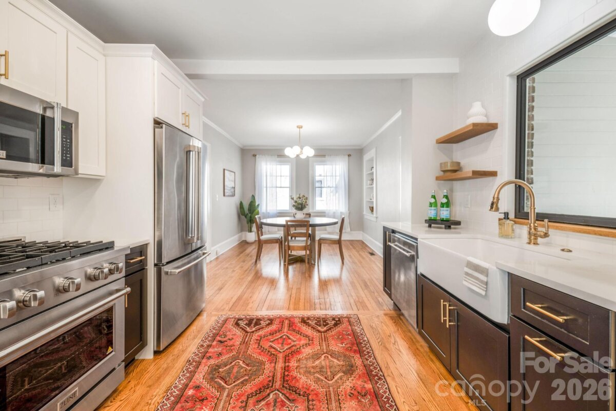 North Asheville 12 4357081j