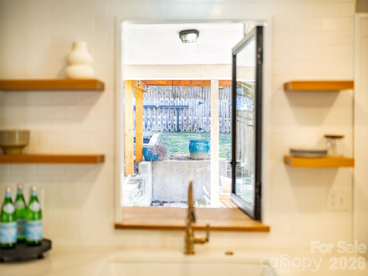 North Asheville 13 4357081k