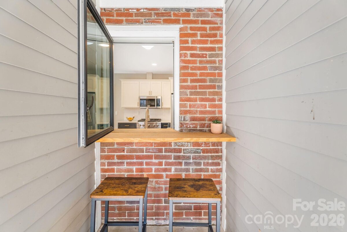 North Asheville 22 4357081t