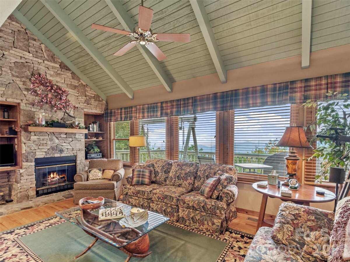 Burnsville 3 4358150c