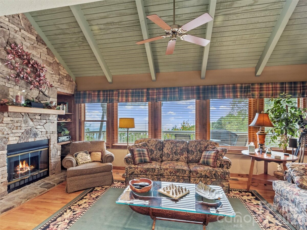 Burnsville 4 4358150d