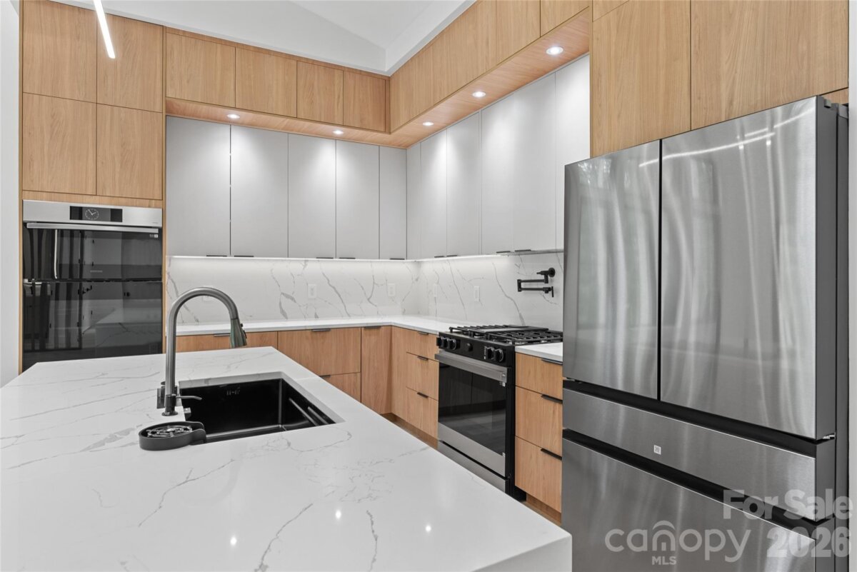 Avery Creek 4 4359151d