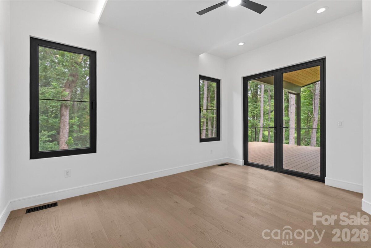 Avery Creek 15 4359151o