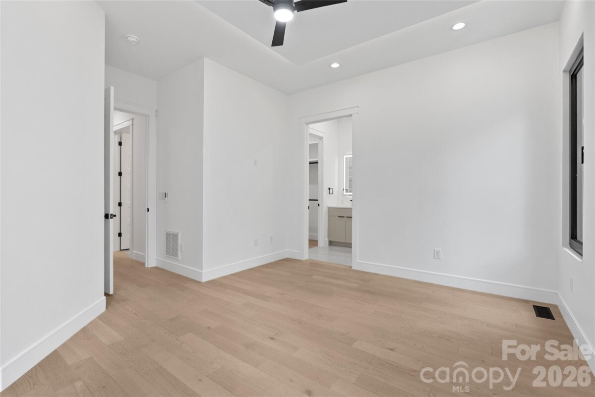 Avery Creek 17 4359151q