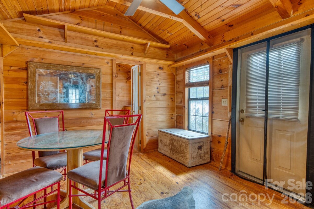 Burnsville 13 4359428m