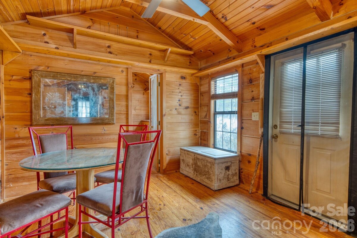 Burnsville 14 4359428n