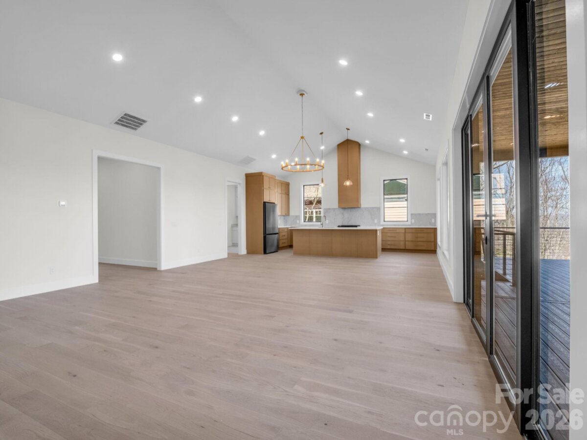 Hendersonville 15 4359602o