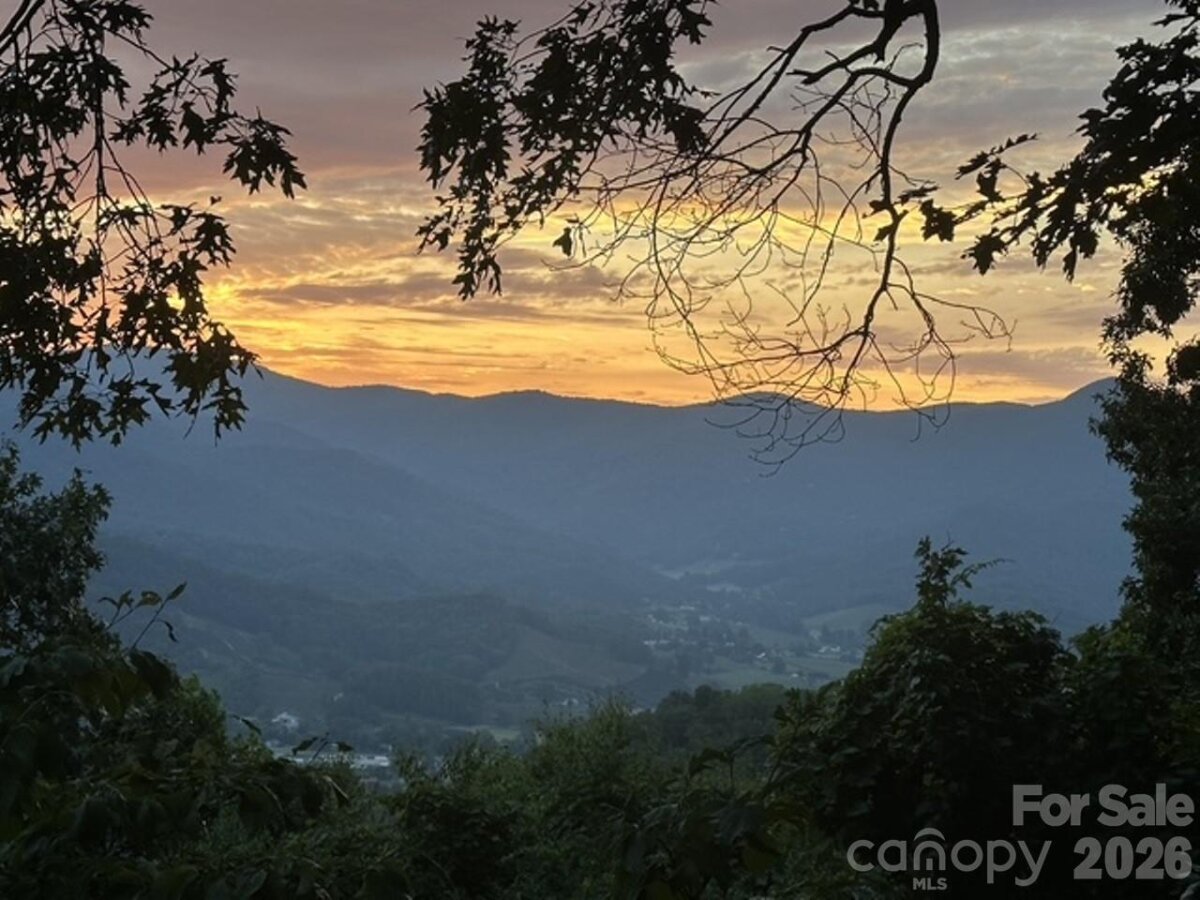 Waynesville 9 4360054i