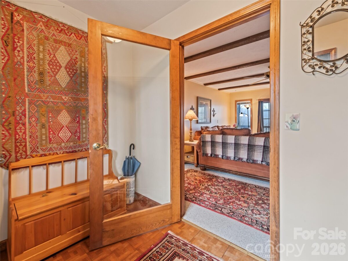 Waynesville 10 4360054j