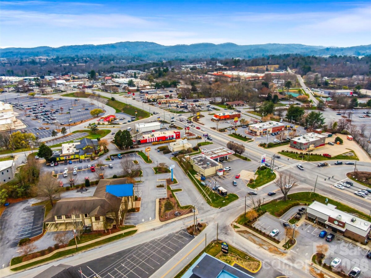 Hendersonville 4 4360527d