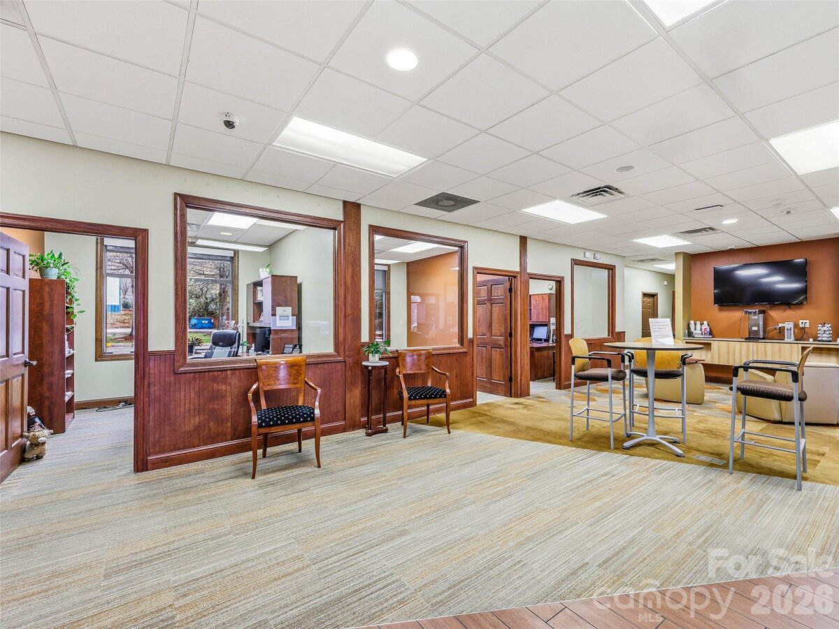 Hendersonville 20 4360527t