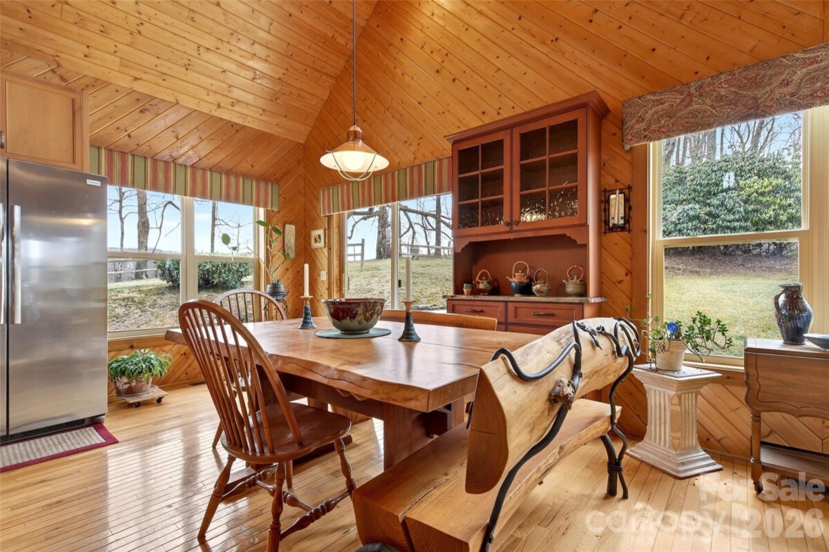 Spruce Pine 9 4360926i