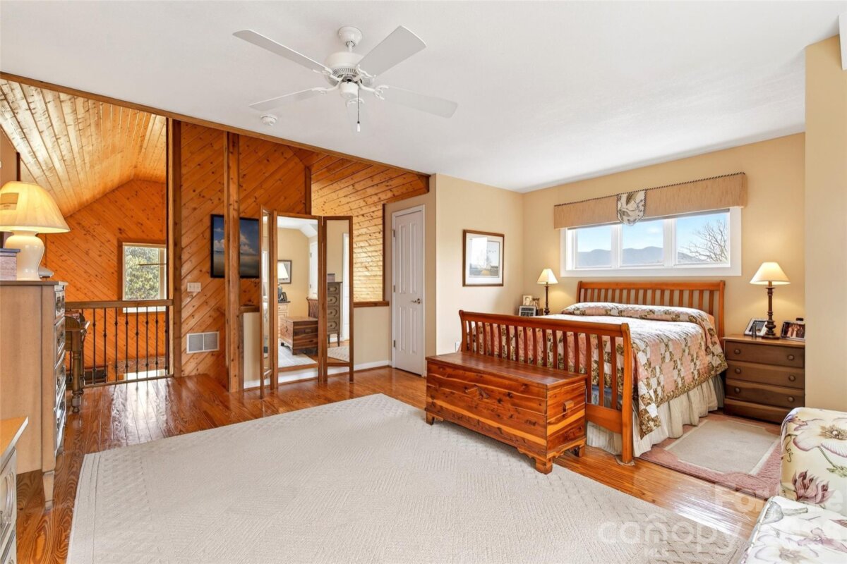 Spruce Pine 15 4360926o