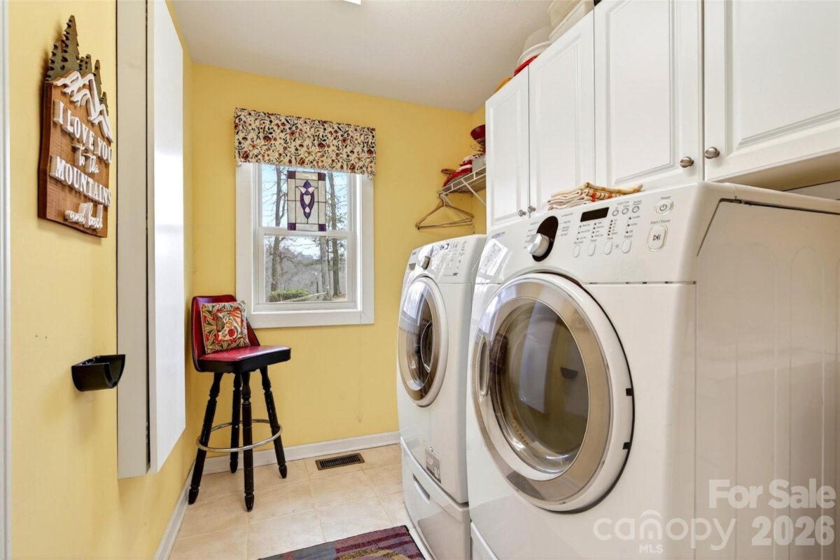 Spruce Pine 23 4360926w