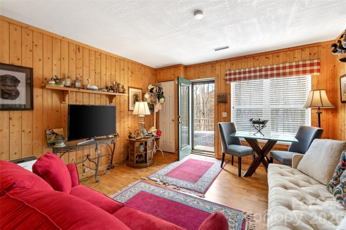 Spruce Pine 25 4360926y