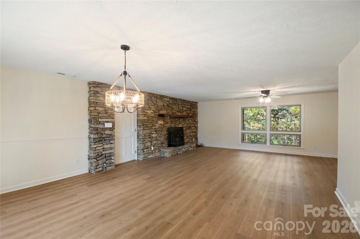 Fairview 15 4361507k