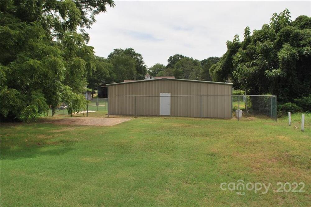 204 N Oakland Avenue, Statesville, NC 28677, MLS # 3888927