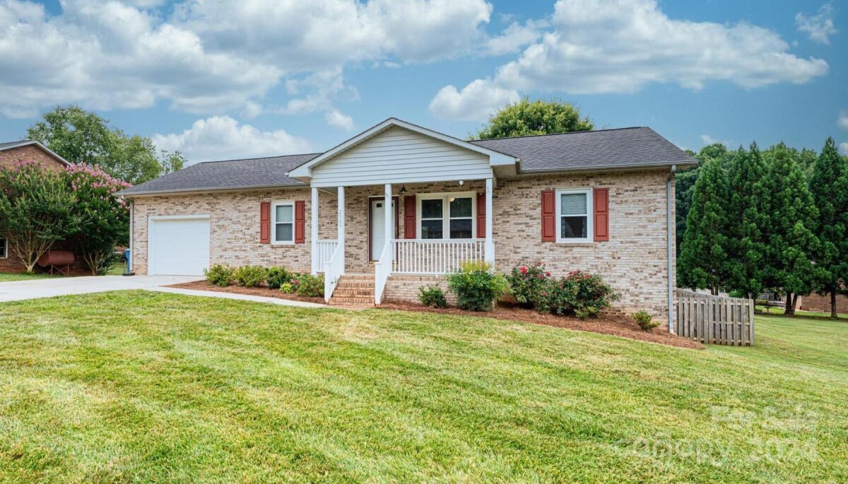 2505 Ashford Drive, Newton, NC 28658, MLS # 4155576