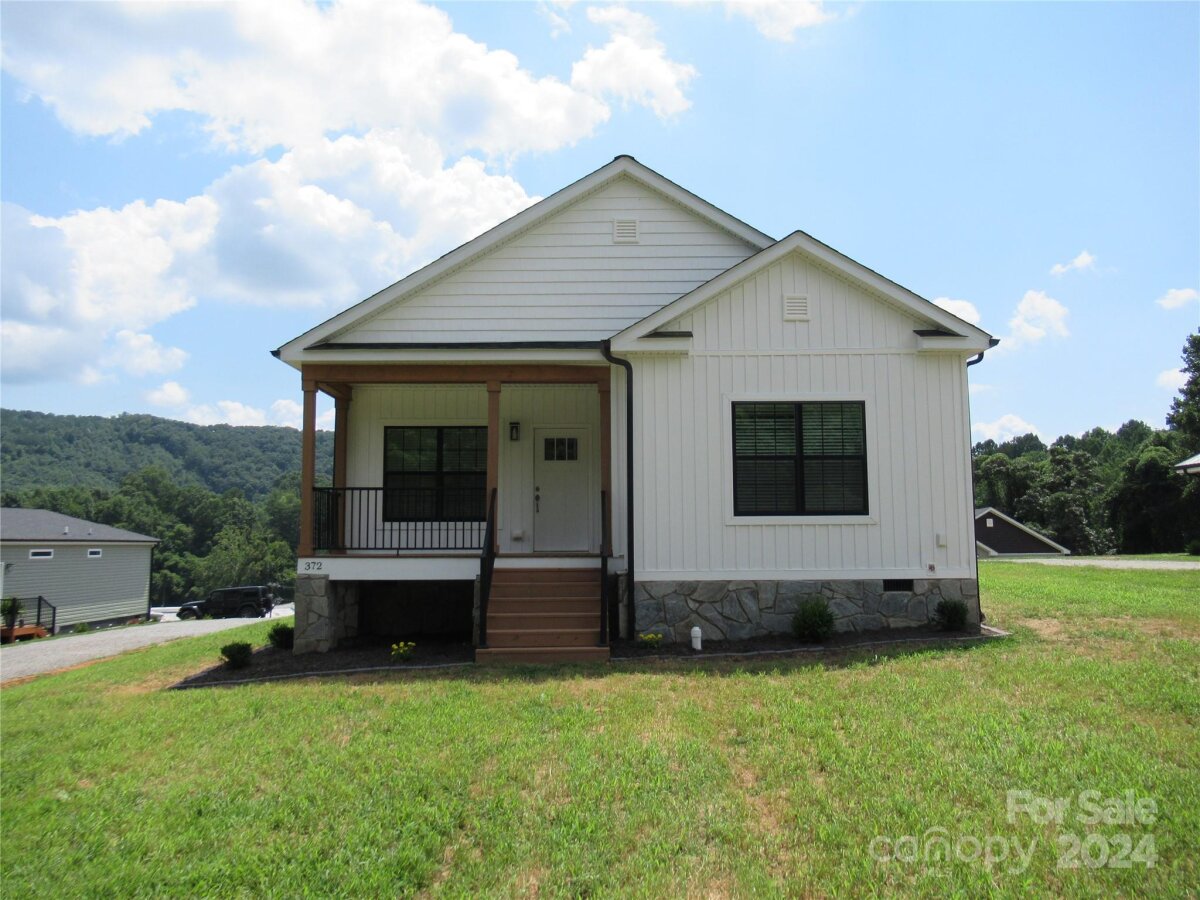 372 Carolina Avenue Unit 3, Marion, NC 28752, MLS # 4158946