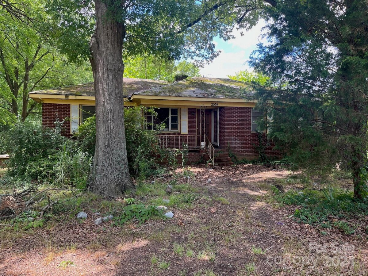 2097 W Davidson Avenue, Gastonia, NC 28052, MLS # 4159587