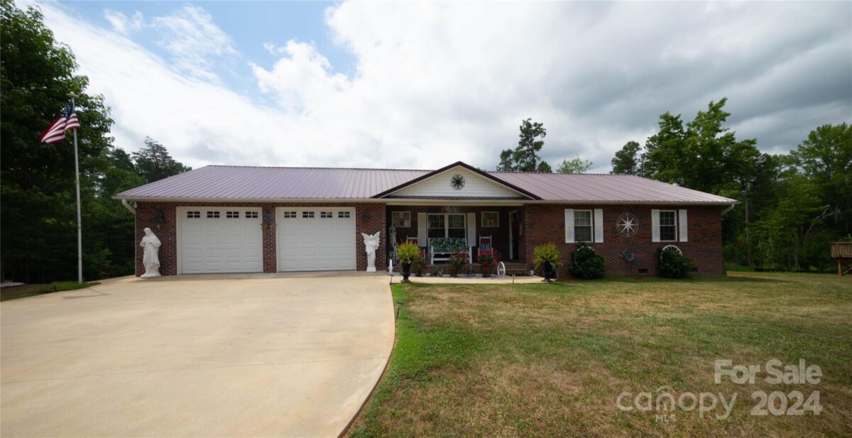 105 Top Flite Drive, Statesville, NC 28677, MLS # 4160979