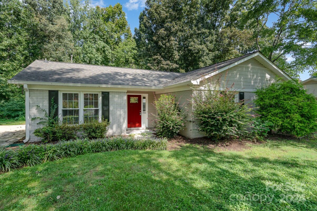 8210 Willowlake Court, Charlotte, NC 28227, MLS # 4166327