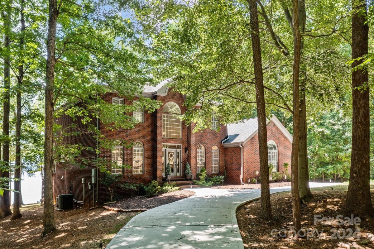 800 Lakeview Shores Loop, Mooresville, NC 28117, MLS # 4166595