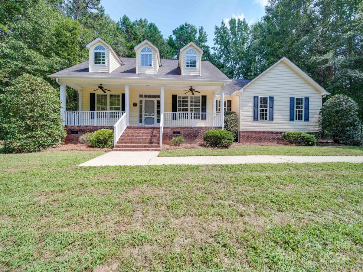 1013 Riddle Oak Lane, Clover, SC 29710, MLS # 4167061