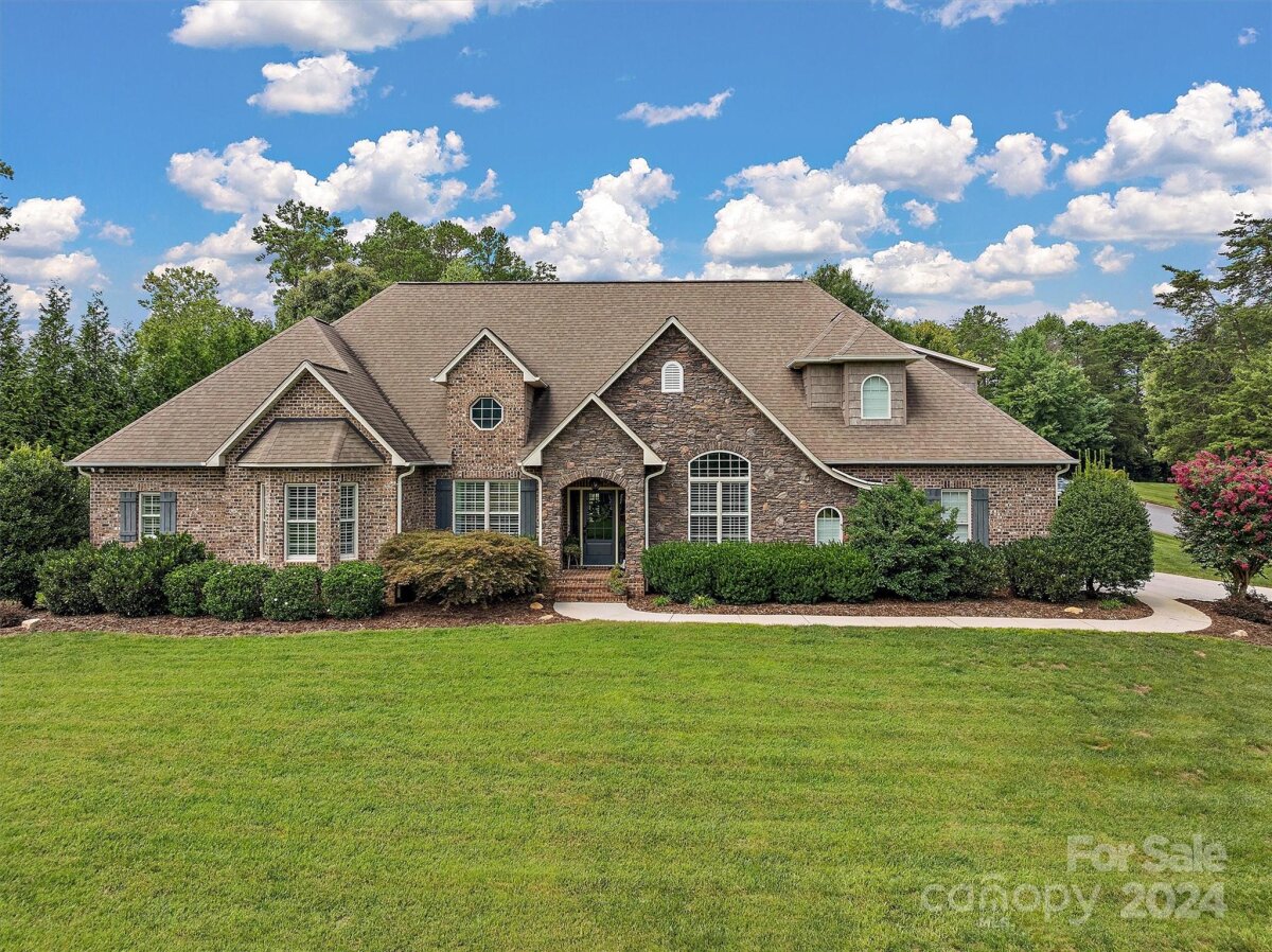 4046 Tanglewood Lane, Hickory, NC 28601, MLS # 4170587