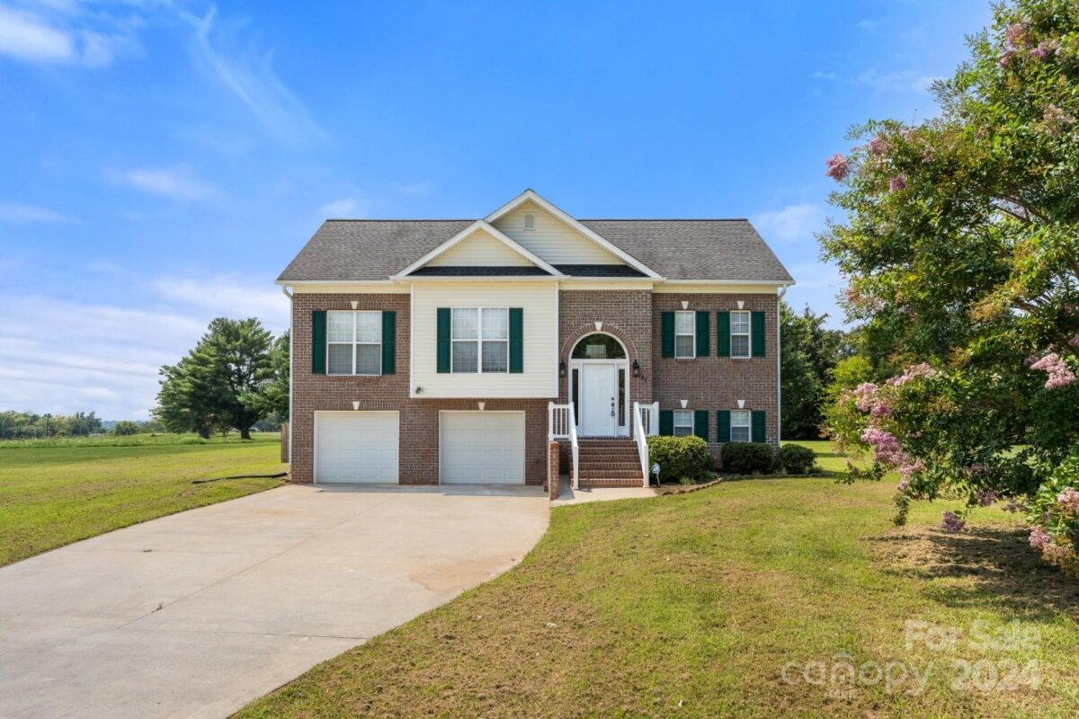 131 N Hazelwood Drive, Mocksville, NC 27028, MLS # 4171887