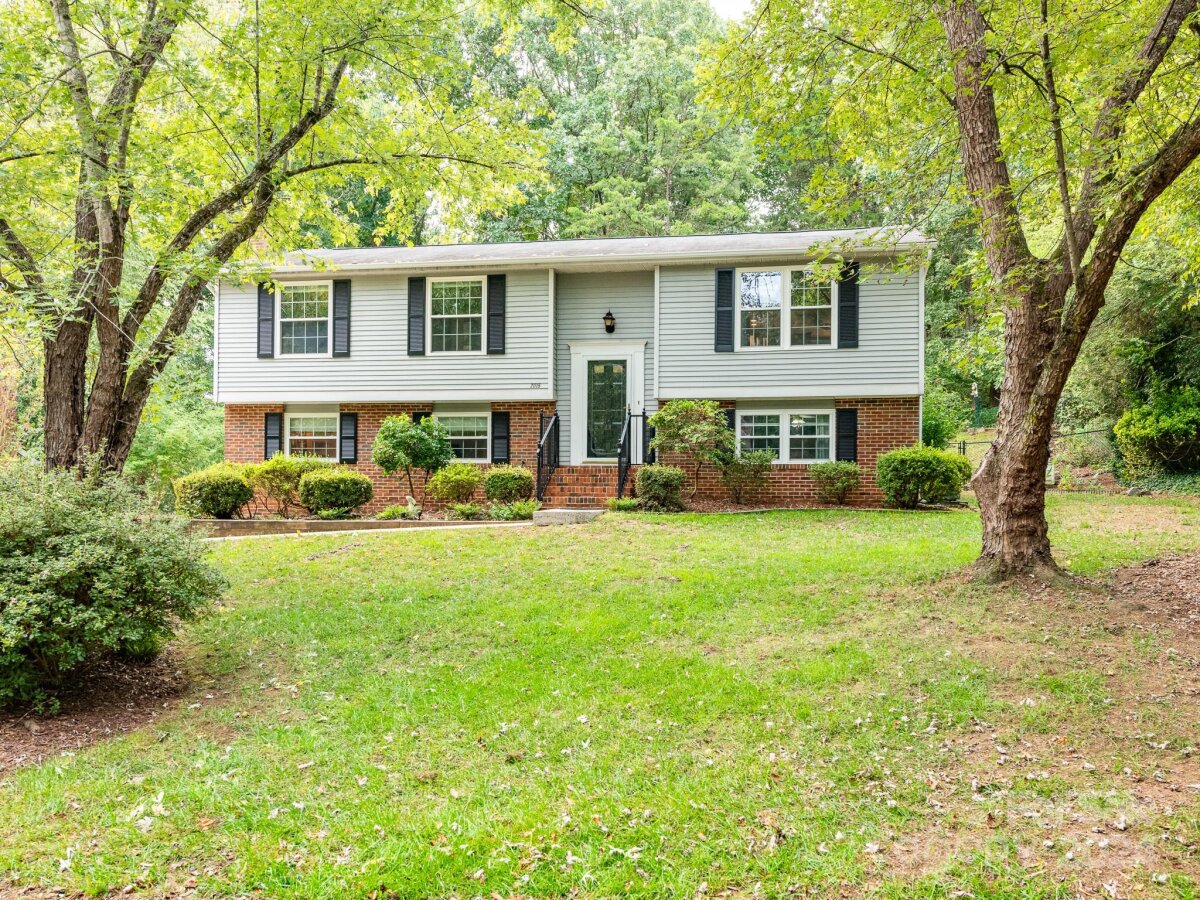 7015 Rollingridge Drive, Charlotte, NC 28211, MLS # 4174801