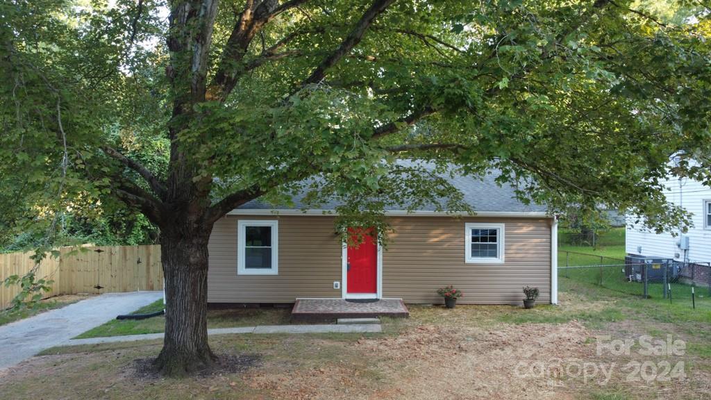 1113 Essex Street, Gastonia, NC 28052, MLS # 4176487