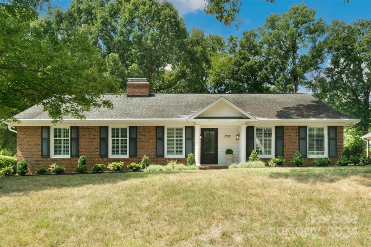 1307 Redcoat Drive, Charlotte, NC 28211, MLS # 4177048