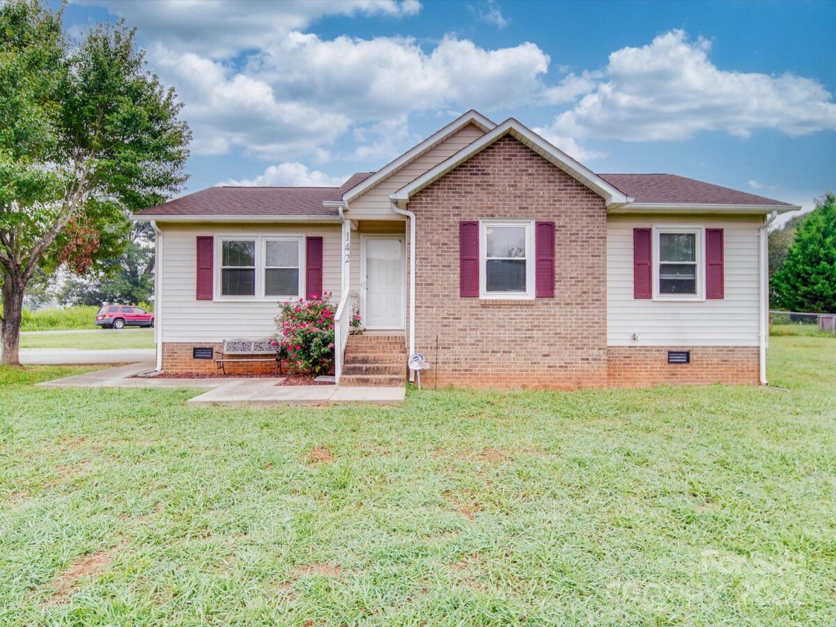 142 Tower Drive, Statesville, NC 28677, MLS # 4179041