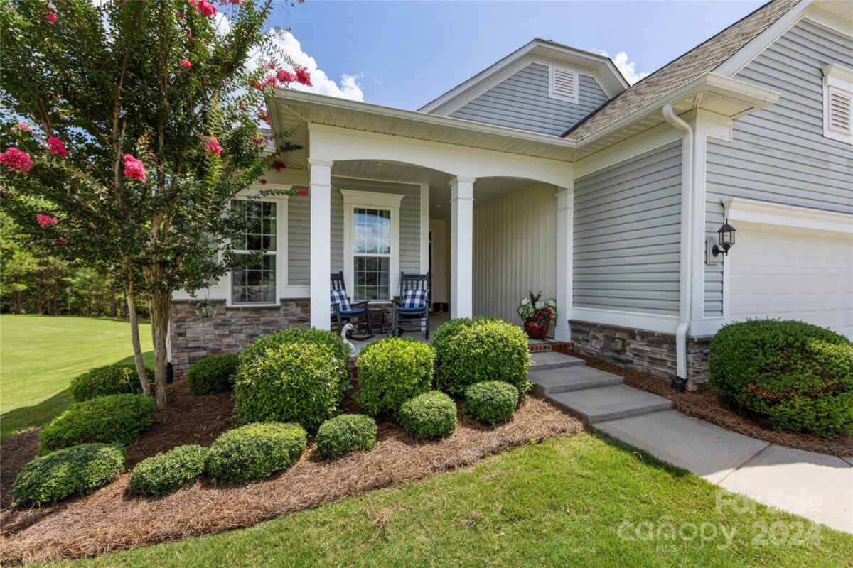 photo of home for sale at 3053 Santee Court