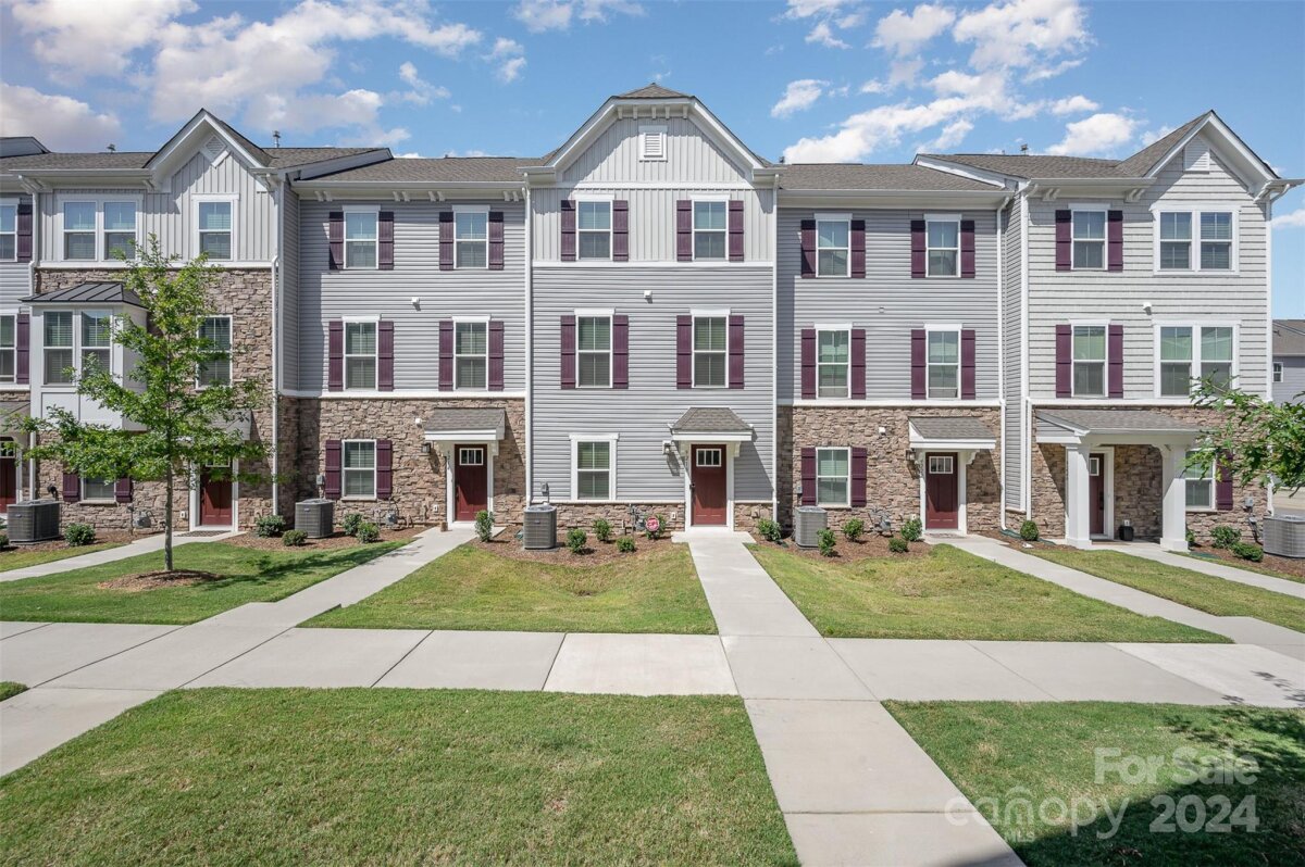 9218 Mallard Mills Drive, Charlotte, NC 28262, MLS # 4179988