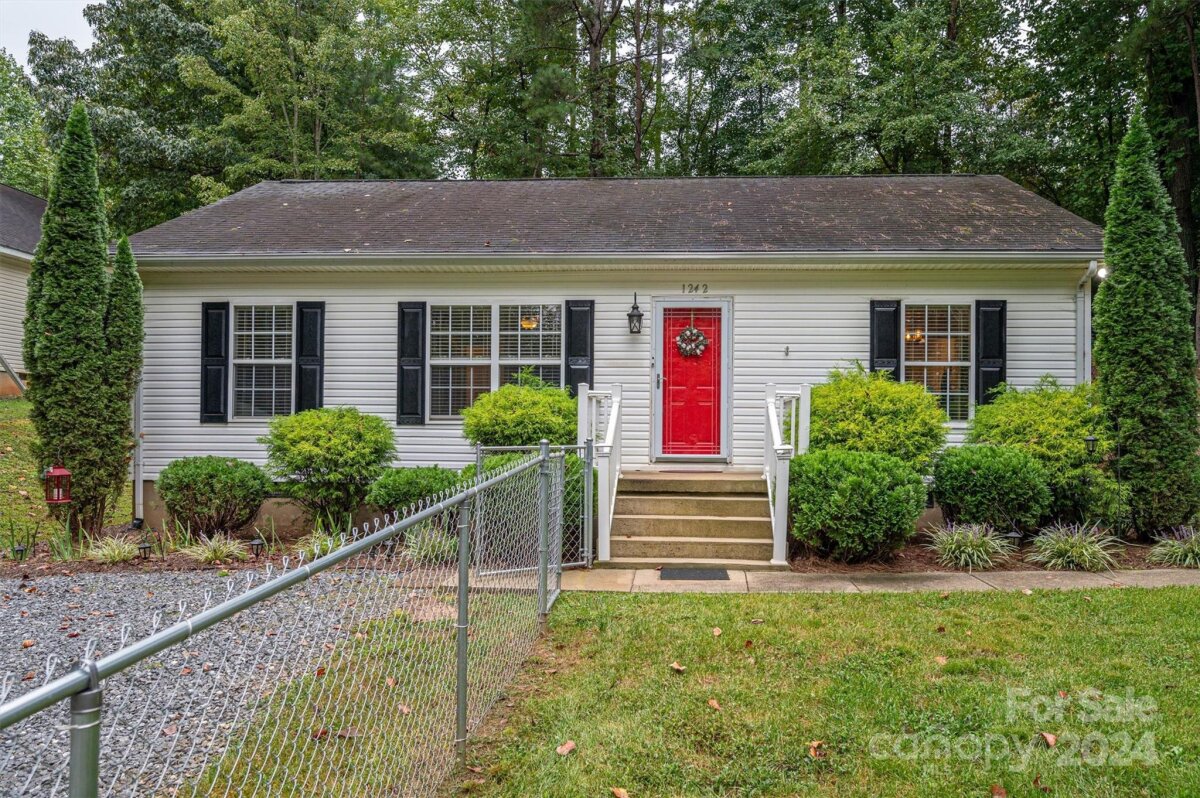 1242 E I Street Unit 27, Newton, NC 28658, MLS # 4182300