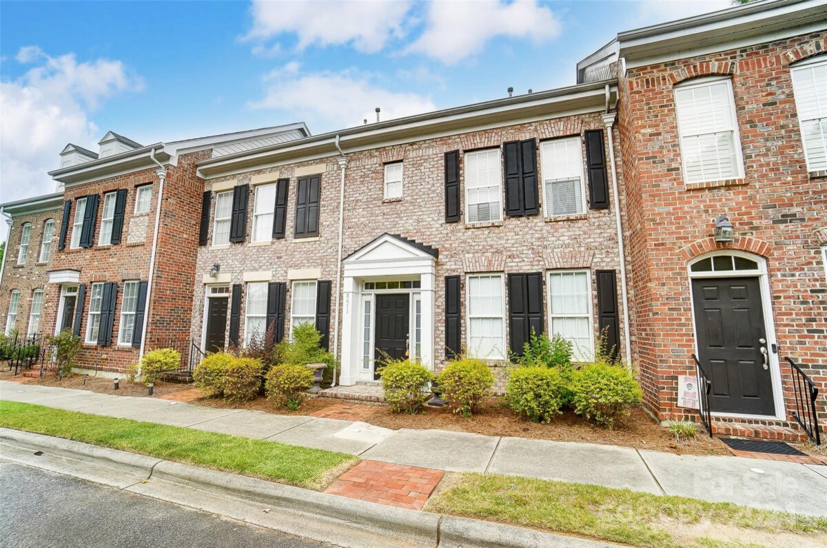 8673 Beaver Creek Drive, Charlotte, NC 28269, MLS # 4182967