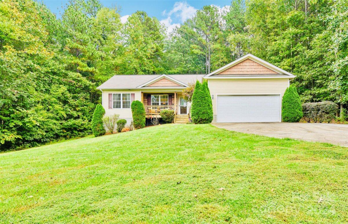 3570 Lake Bluff Drive, Sherrills Ford, NC 28673, MLS # 4184584