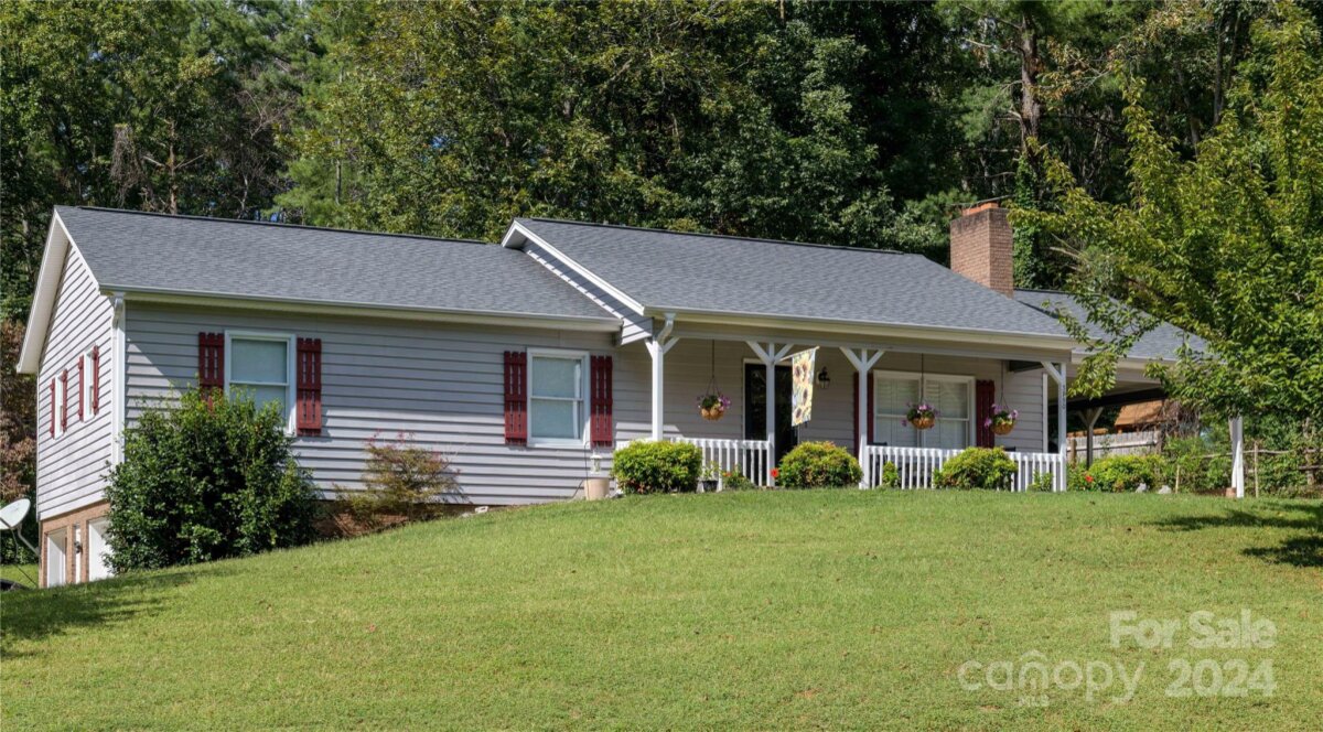 3750 Rain Valley Drive, Hudson, NC 28638, MLS # 4185814