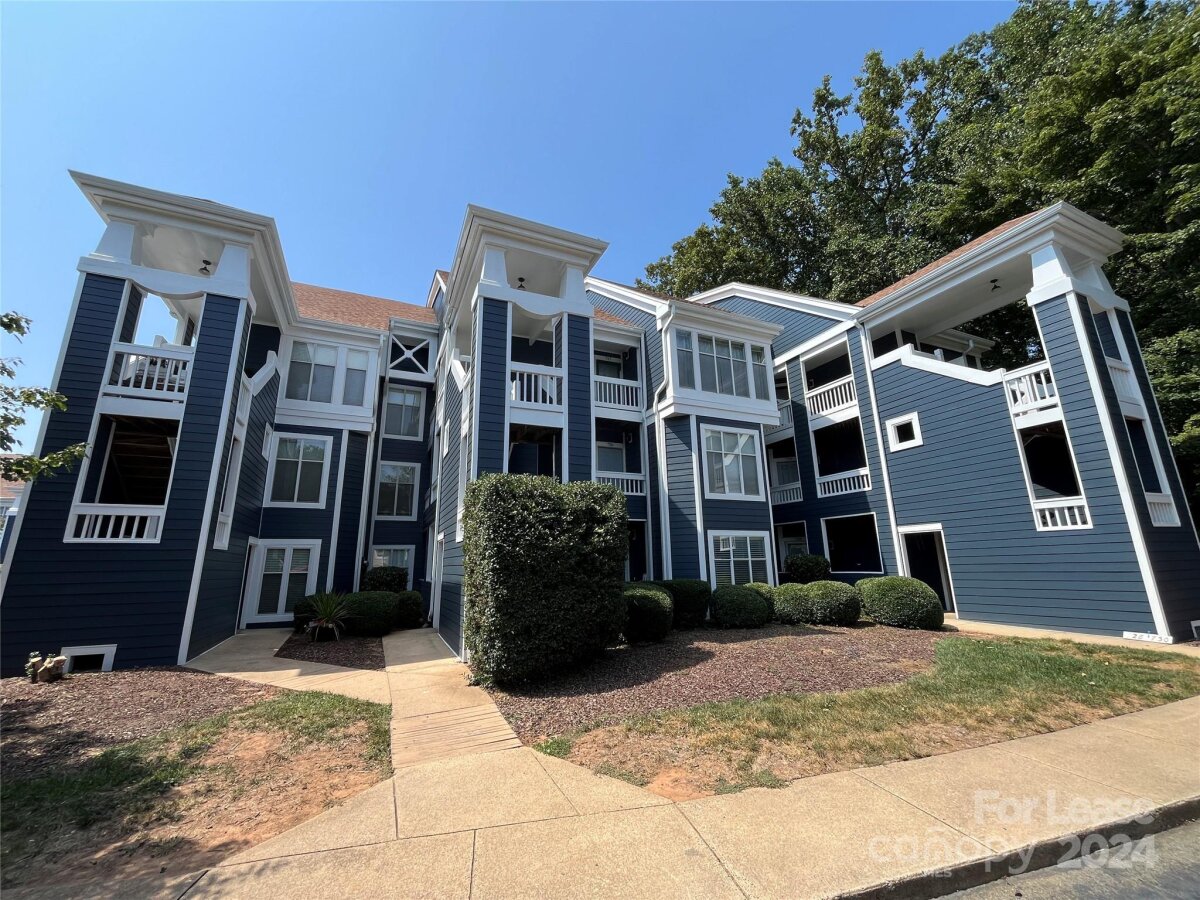 723 Southwest Drive Unit 23, Davidson, NC 28036, MLS # 4187200