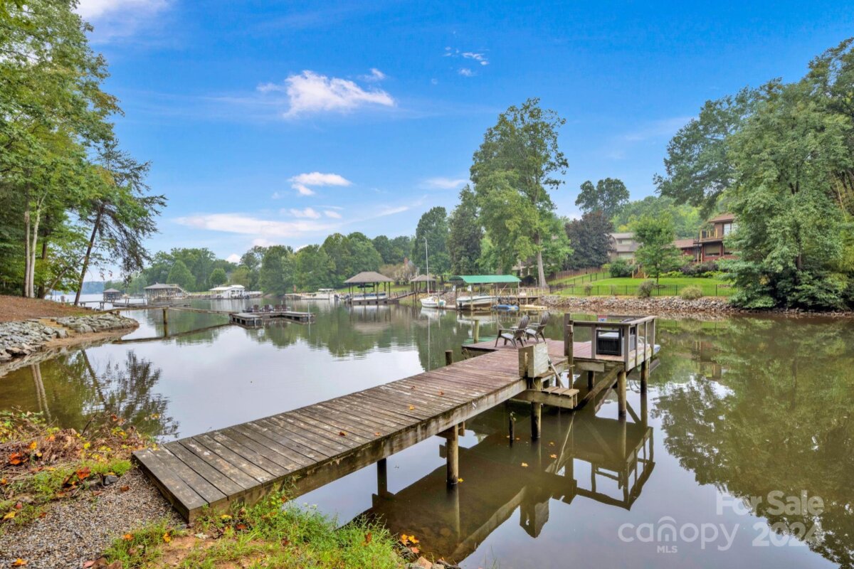 470 Lakeview Shores Loop, Mooresville, NC 28117, MLS # 4187317